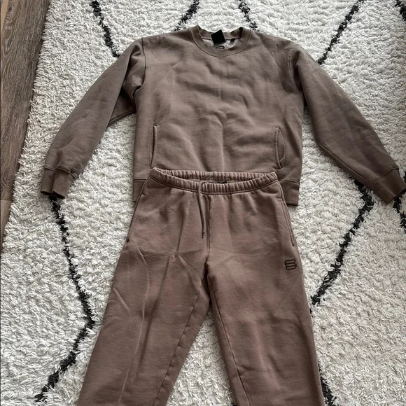 Aritzia Superworld Brown Sweatfleece Set Size Small - Picture 1 of 4